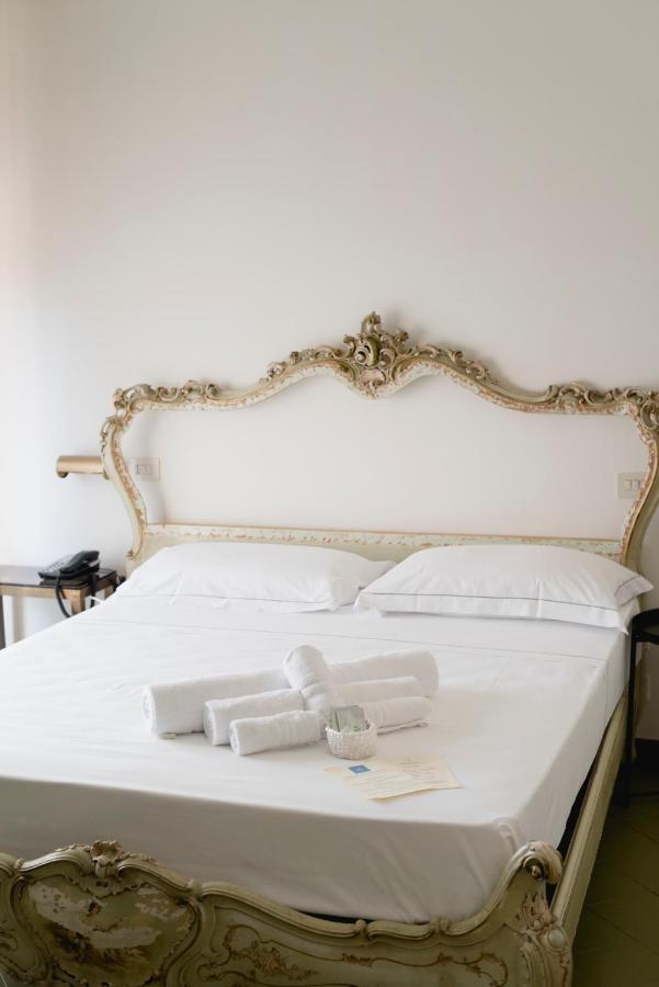 Mami Sabaudia Hotel Εξωτερικό φωτογραφία