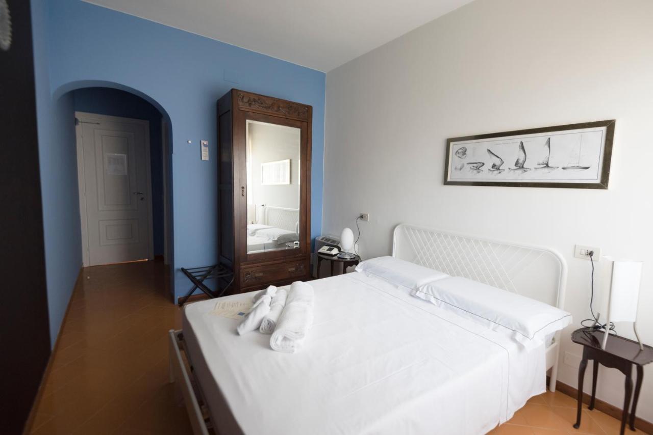 Mami Sabaudia Hotel Εξωτερικό φωτογραφία