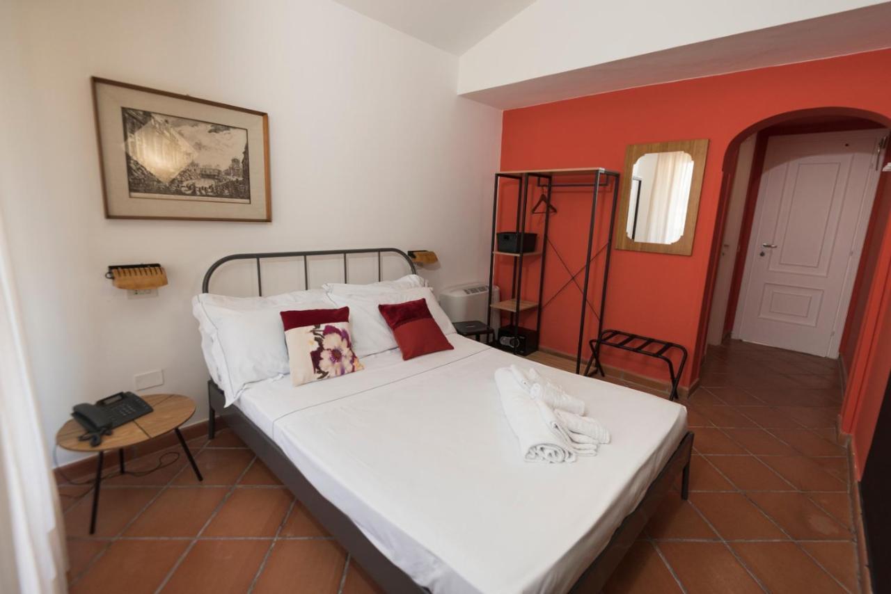Mami Sabaudia Hotel Εξωτερικό φωτογραφία