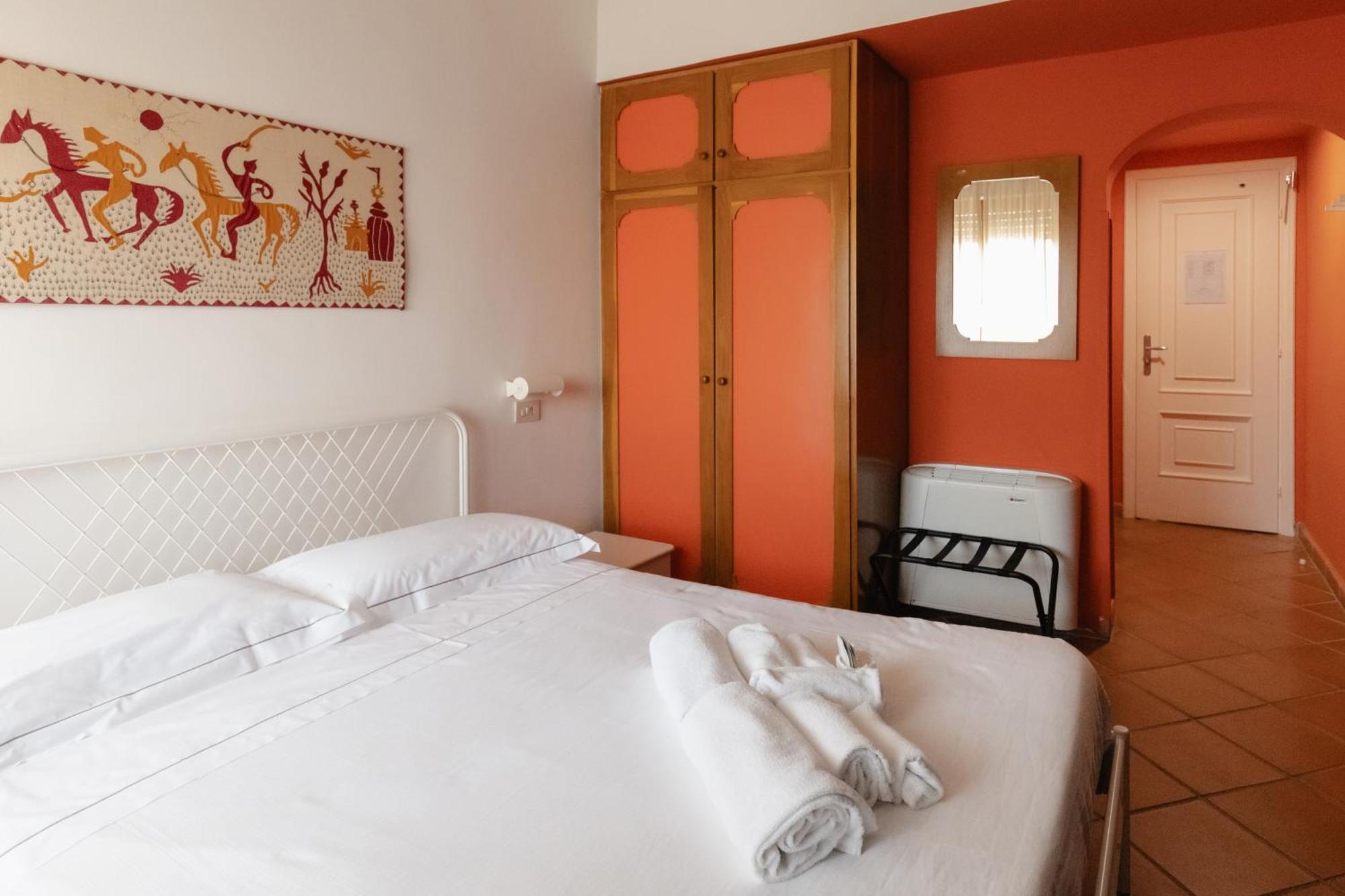 Mami Sabaudia Hotel Εξωτερικό φωτογραφία